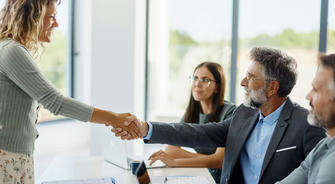 Ordinary Job Seeker vs. Career Pro: The Job Hunt Gap Is Real