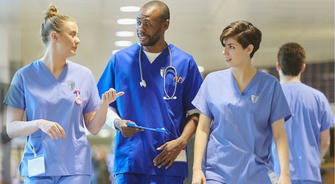 How Online Nursing Assistant Courses Are Changing Lives
